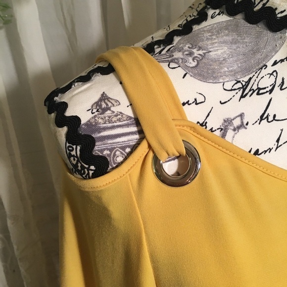 JM Collection yellow tunic - Picture 4 of 8